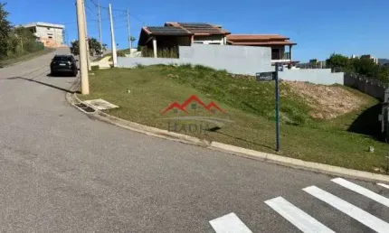 Terreno à venda em jundiai no condomínio fechado bosque do horto.