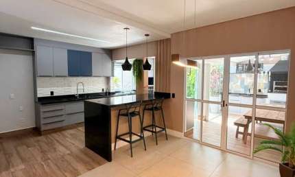 Casa a venda no Villagio Di San Francesco, bairro Medeiros em Jundiaí-SP