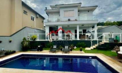 Casa a venda em condomínio Bosque dos Jatobás em Jundiaí.