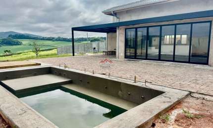 Casa térrea à venda no Condomínio Residencial Ventura em Itatiba - SP