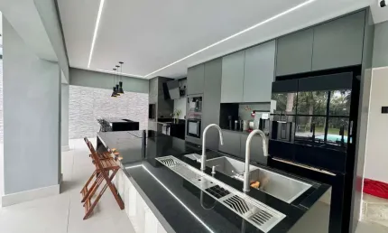 Casa a venda no condomínio Capital Ville Jundiaí-SP