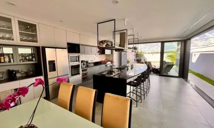 Casa a venda condomínio reserva marajoara em jundiaí.