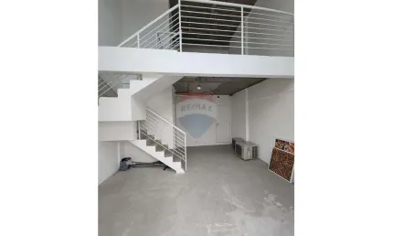 Sala comercial duplex para venda na Barra Funda com 55 metros 1 vaga