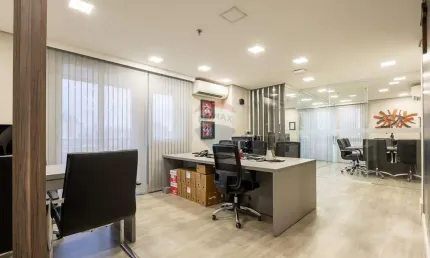 Sala comercial à venda na Barra Funda, 69 metros, 2 banheiros e 2 vagas
