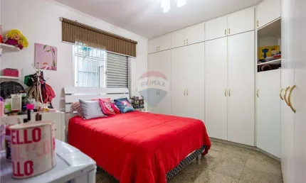 Casa Térrea com 150 metros com 3 quartos e 3 vagas na Vila Ré, Telhado Retrátil e Espaço para Churrasqueira