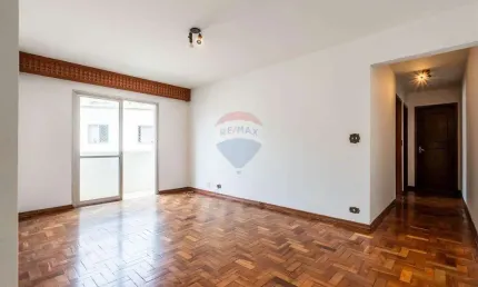 Apartamento à Venda no Cambuci – 74m², 2 quartos, Varanda e 1 Vaga Coberta!