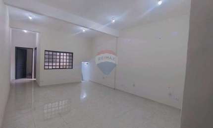 Casa para locação na Mooca 3 salas, 2 quartos, 2 suítes, 4 banheiros e 1 vaga