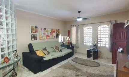 Casa térrea à venda, 220m²com 4 Quartos, Edícula, 3 vagas, por R$ 790.000 - Jardim Aurélia, Campinas SP