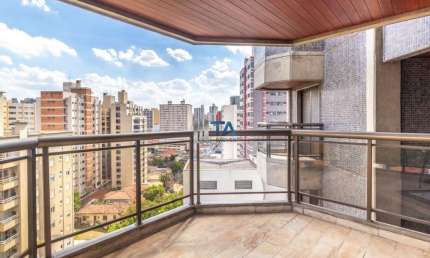 Apartamento Cobertura Duplex à venda 244m² com 3 suítes, por 2.300.000 no Cambuí em Campinas.