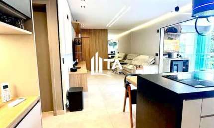 Apartamento à venda 134m² com 3 suítes 2 vagas, por 1.890.000 em Campinas - Taquaral.
