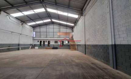 Galpão para alugar, 650m² - Bairro Vila Lucinda - Santo André/SP