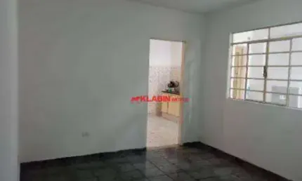 ** Casa Térrea de 2 Dormitórios e 3 Vagas de Garagem com 125m² Privativos  - Quintal - Boa Localização no Jaraguá ao Lado do Parque Pinheirinho **