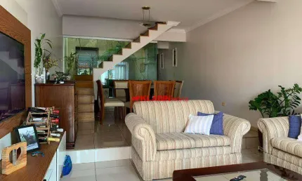 ** excelente sobrado de 3 dormitórios sendo 1 suíte com 2 vagas de garagem - quintal - 100m² terreno e 132m² de área construída - ótima localização **