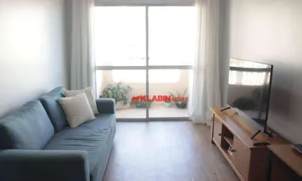 Próximo metro, 2 dormitórios, sacada, 2 vagas de Garagem