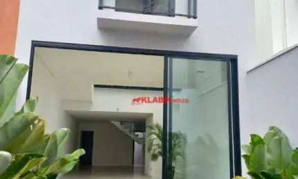Excelente oportunidade!! casa de 3 suítes, com 3 vagas de garagem, quintal, sala com pé direito alto!