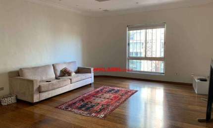 Apartamento com 370m2 de Área Útil - 4 dormitórios sendo 3 suítes (Uma Master Casal) com 3 vagas de garagem + Depósito - Área Nobre de São Paulo