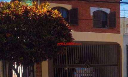 # OPORTUNIDADE - LINDO SOBRADO - 3 DORMITÓRIOS, 144 M2 ÁREA ÚTIL, 2 VAGAS DE GARAGEM - AO LADO DO METRÔ VILA SÔNIA.