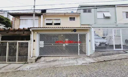 Sobrado com Excelente Localização na Vila Mariana com 186m² de Área Construída - 3 Dormitórios sendo 1 Suíte e 3 Vagas de Garagem - Fácil Acesso Metrô