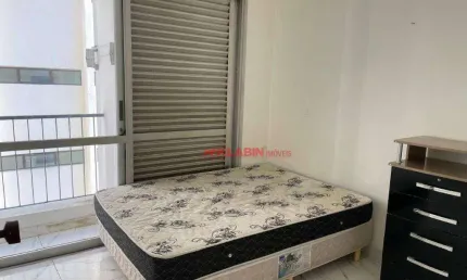 Apartamento mobiliado de 1 quarto com varanda e infraestrutura