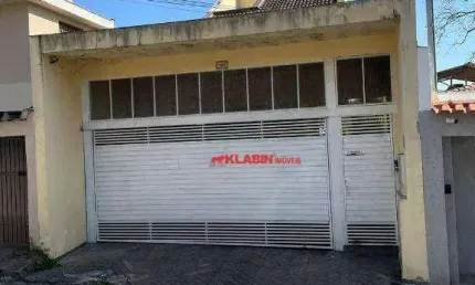 Sobrado amplo com 352m² de área construída e 291m² de terreno - 3 suítes com 4 vagas de garagem - quintal com churrasqueira e piscina - ótimo local