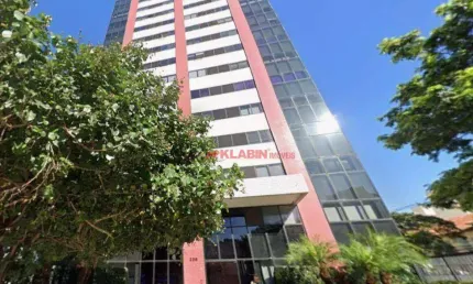Sala comercial com 38m² de área útil ao lado do metrô vila mariana (só atravessar a rua) - 1 vaga de garagem - 2 banheiro e copa - ótima localização