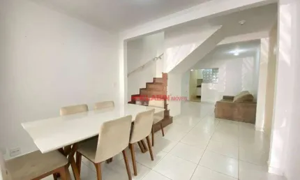 Sobrado de 2 Quartos sendo 1 Suíte com 1 Vaga de Garagem com Localização Espetacular no Miolo do Ipiranga - Churrasqueira - 100m² de Área Construída