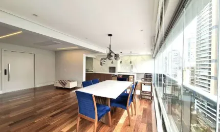 Apartamento alto padrão com 192m² de área útil - 3 quartos sendo 3 suítes com 4 vagas de garagem + depósito - lazer completo - nobre campo belo
