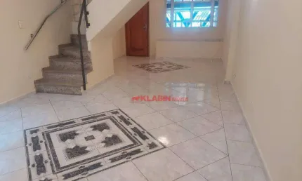 Excelente Oportunidade no Cambuci! Casa com 3 Dorms | Quintal | 1 Vaga – Rua Tranquila bem Localizada!