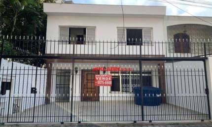 Sobrado de 3 Dormitórios sendo 2 Suítes com 3 Vagas de Garagem em Rua Tranquila na Vila Mariana à Poucos Minutos da Estação Chácara Klabin