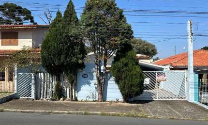 Casa à venda no Santa Quitéria - Curitiba - Área Total: 350 m² | 5 Quartos | 2 Banheiros | Escritório | Edícula com Churrasqueira