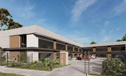Centro comercial com 992m² no bairro São Gabriel em Colombo