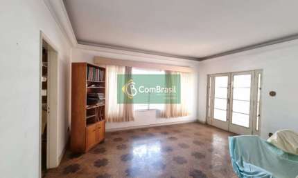 Casa térrea comercial para venda no Centro de Mogi das Cruzes - SP.