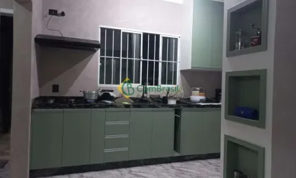 Sobrado com 3 dormitórios e elevador, villa di cesar, mogi das cruzes
