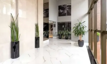 Apartamento de alto padrão com 2 suítes a venda em Bombas, finamente mobiliado