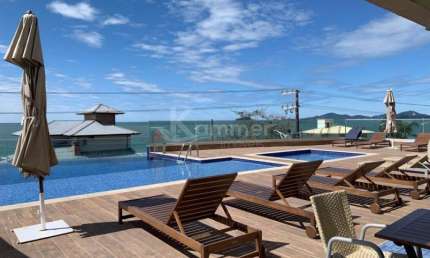 Excelente apartamento 3 dormitórios, Mobiliado, vista mar em Balneário Piçarras a poucos metros do mar