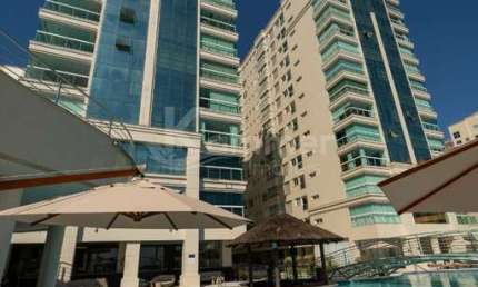 Apartamento de luxo frente mar em Itapema com 4 suítes