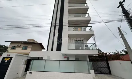 Apartamento à venda no Centro de Balneário Piçarras-SC: 3 quartos, 1 suíte, 121m² - Imperdível!