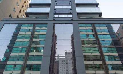 Apartamento com 3 suítes a venda em Meia Praia Itapema