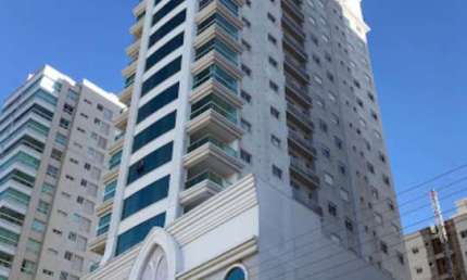 Apartamento com 4 suítes a venda em Meia Praia, vista mar