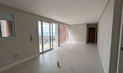 Apartamento à venda em Balneário Piçarras-SC, bairro Itacolomi: 2 quartos, 2 suítes, 1 sala, 3 banheiros, 1 vaga, 79m². Venha conferir!