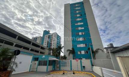 Apartamento à venda no Centro de Barra Velha-SC  2 quartos, 1 sala, 1 banheiro, 1 vaga, 59m² de área