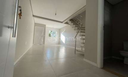 Sobrado com 2 suites na escola agricola em blumenau