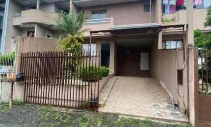Sobrado com 3 dormitórios à venda, 122 m² por R$ 650.000,00 - Centro - Campo Largo/PR