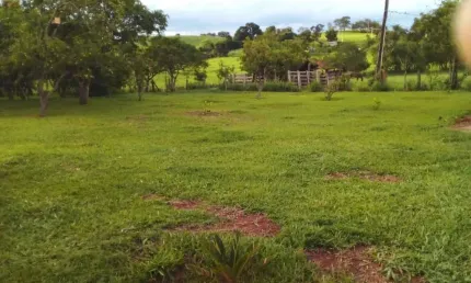 Chácara / sítio com 3 quartos à venda no Jardim Vieira de Moraes, Itapetininga 