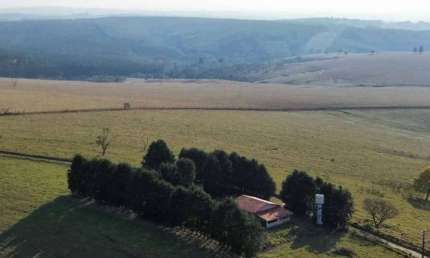 Chácara / sítio com 4 quartos à venda na Zona Rural, Piedade 