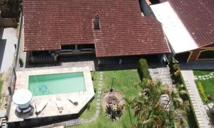 Casa para Venda em Teresópolis, Carlos Guinle, 6 dormitórios, 1 suíte, 4 banheiros, 2 vagas