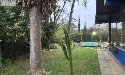 Casa para Venda em Teresópolis, Alto, 5 dormitórios, 4 suítes, 2 banheiros, 4 vagas