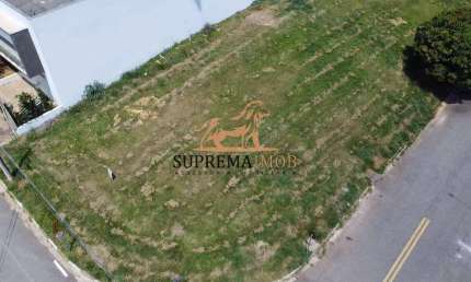 Terreno de esquina  com 518 m² à venda, Condomínio Ibiti do Paço