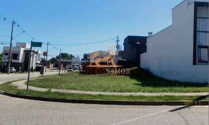 Terreno de esquina com 197m² á venda Condomínio Terras de São Francisco
