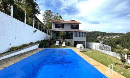 Imóvel Residencial de Alto Padrão para Venda em Teresópolis-RJ, Bairro Pimenteiras: 4 quartos, 1 suíte, 2 salas, 5 banheiros, 4 vagas, 248m².